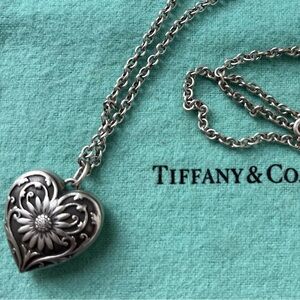 TIFFANY & CO. Ziegfeld Daisy Heart Locket Pendant Necklace Sterling Silver